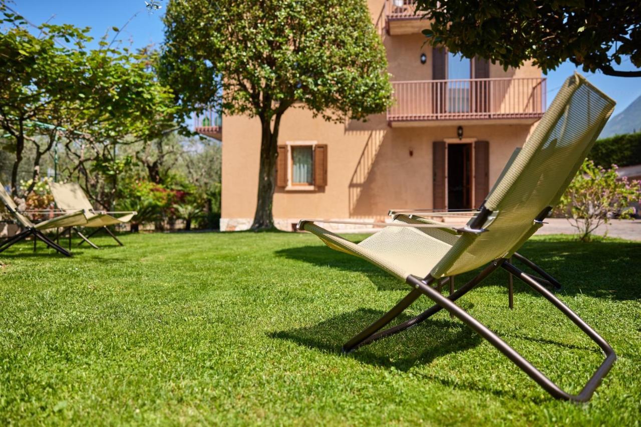 Апартаменты Casa Milani Malcesine Apt 4 Экстерьер фото